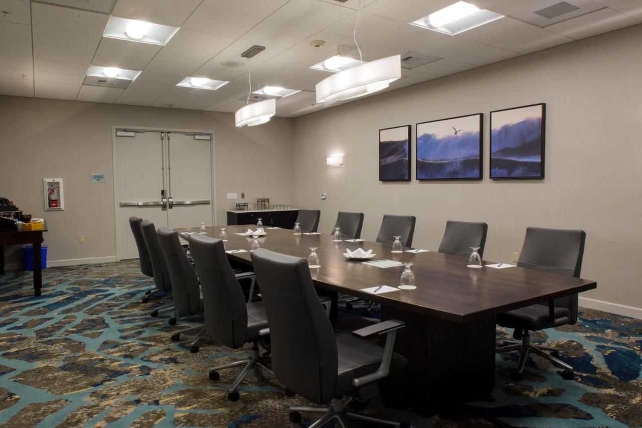 Crowne Plaza By Ihg