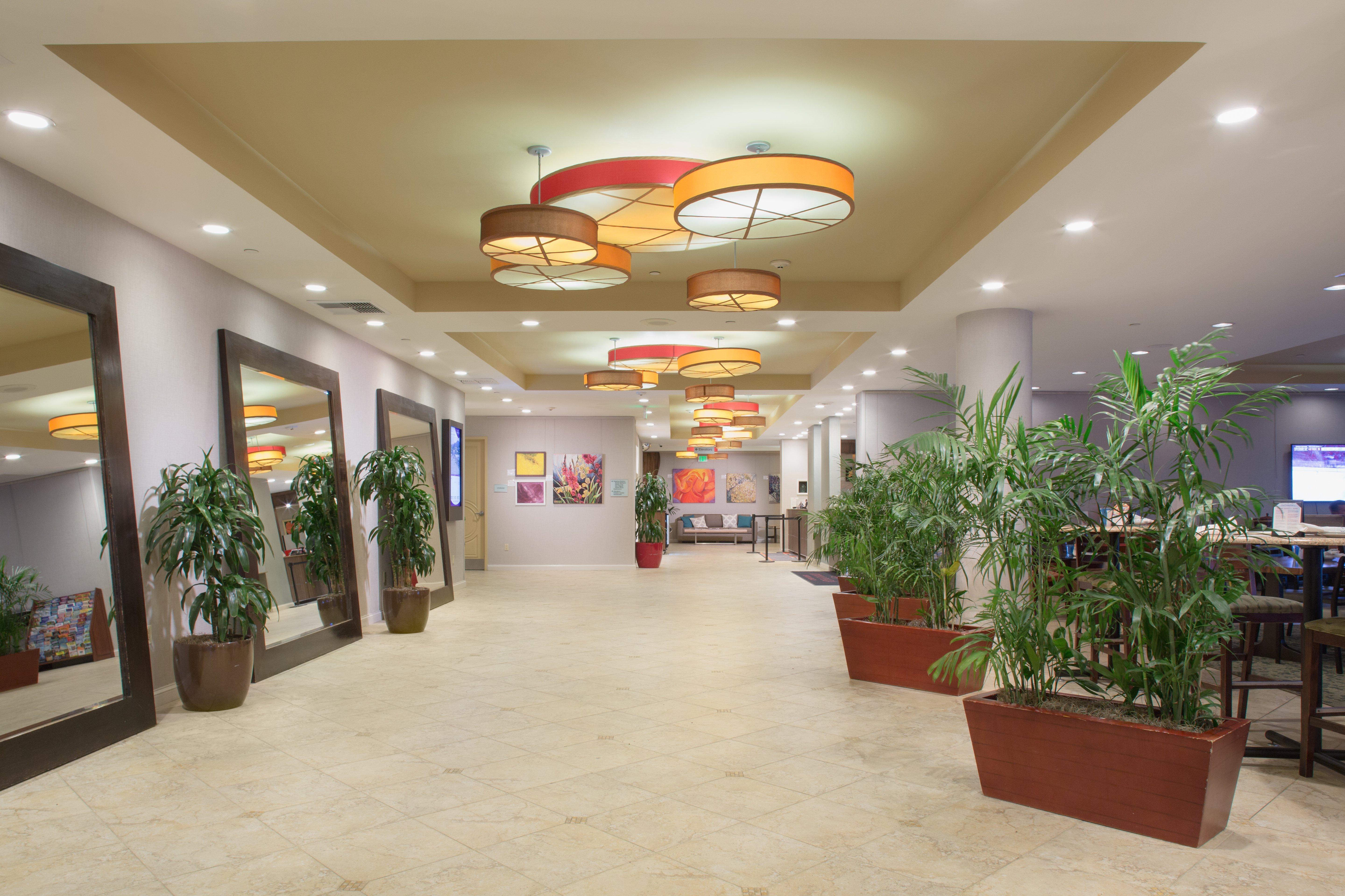 Hotel Crowne Plaza By Ihg 4*