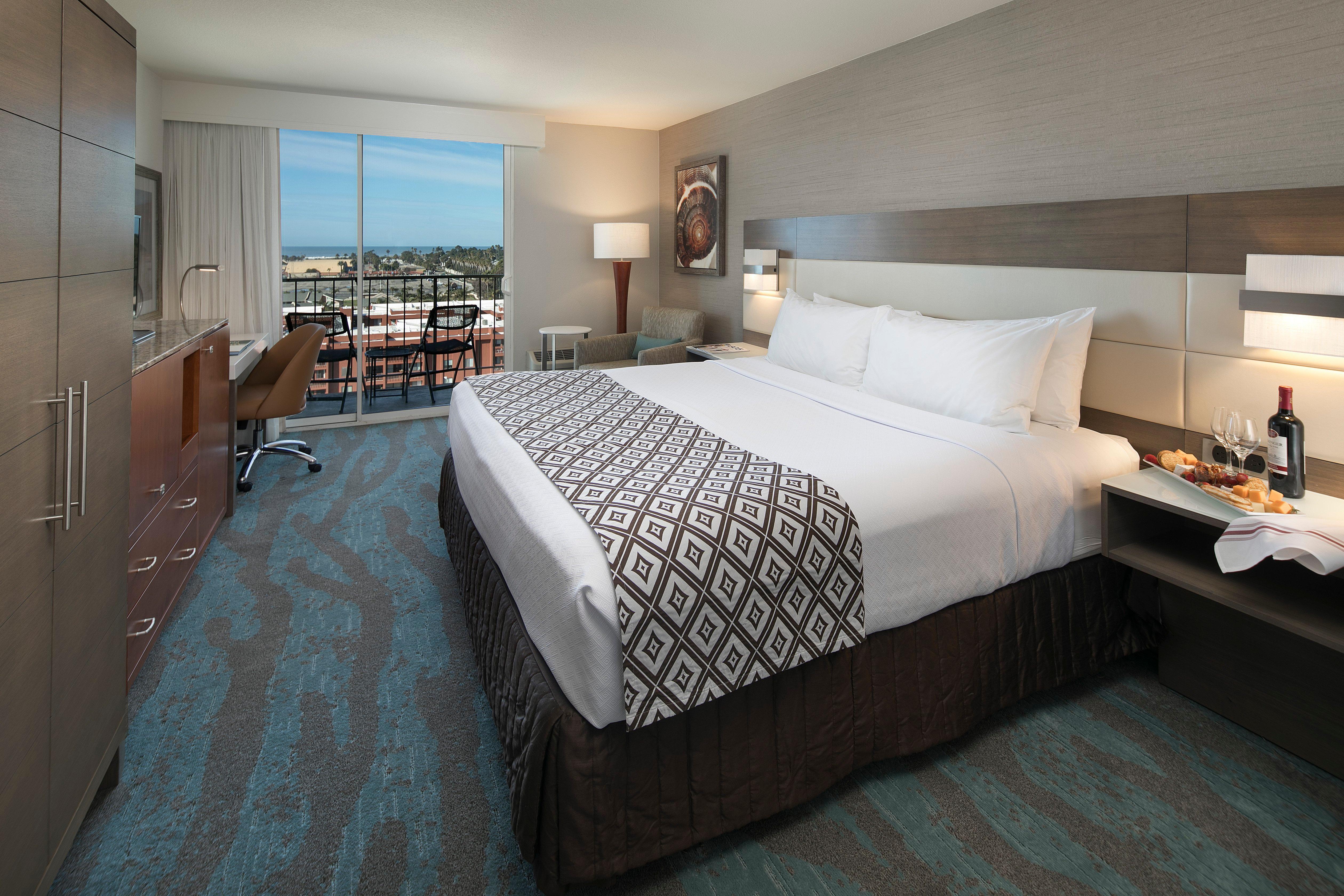 Crowne Plaza By Ihg Hotel Ventura